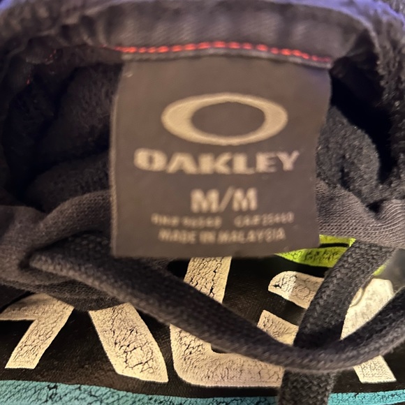 Vintage Style Oakley Hoodie Size M - Picture 3 of 4